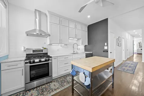 4436 North Malden Street Chicago IL 60640