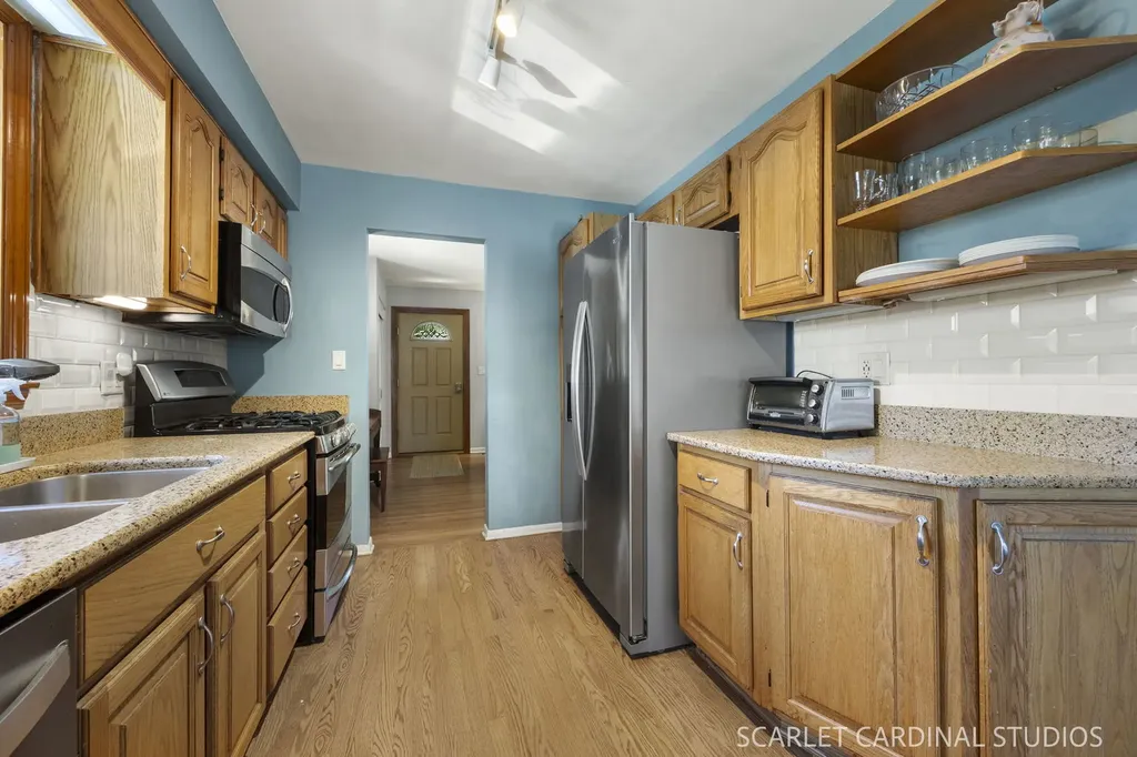 363 Marion Avenue Glen Ellyn IL 60137