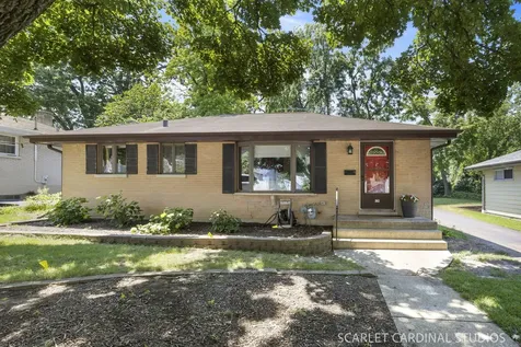 363 Marion Avenue Glen Ellyn IL 60137