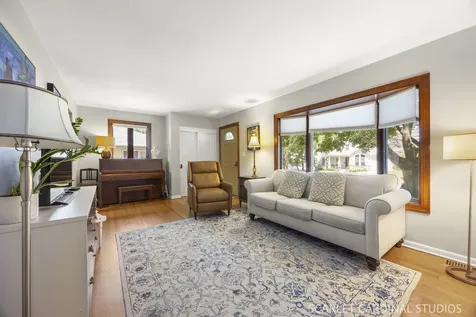 363 Marion Avenue Glen Ellyn IL 60137