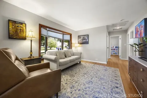 363 Marion Avenue Glen Ellyn IL 60137