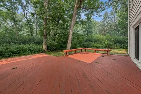 2910 Cherokee Lane Riverwoods IL 60015