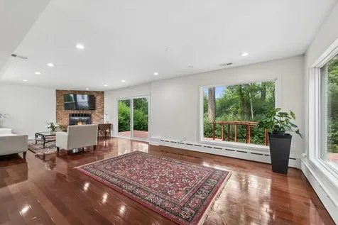 2910 Cherokee Lane Riverwoods IL 60015