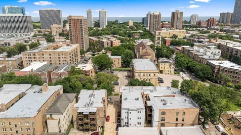 4214 North Kenmore Avenue Chicago IL 60613