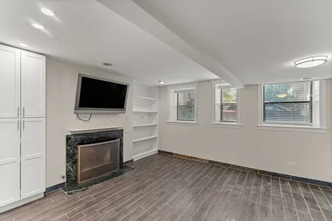 4214 North Kenmore Avenue Chicago IL 60613