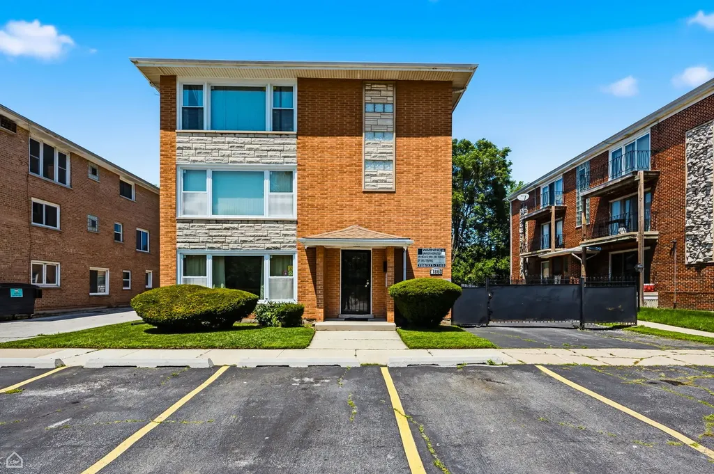 1860 State Street Calumet City IL 60409