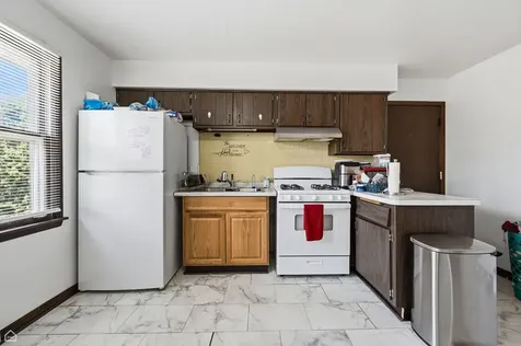 1860 State Street Calumet City IL 60409