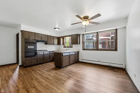 1860 State Street Calumet City IL 60409