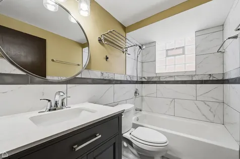 1860 State Street Calumet City IL 60409