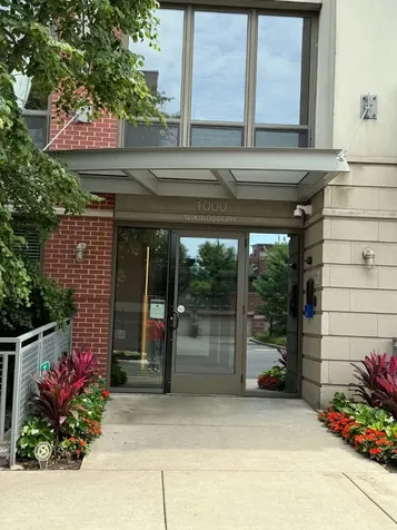 1000 North Kingsbury Street Chicago IL 60610
