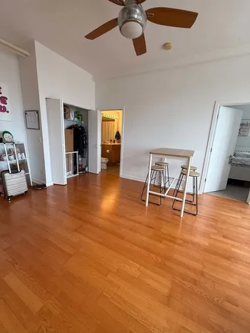 1000 North Kingsbury Street Chicago IL 60610