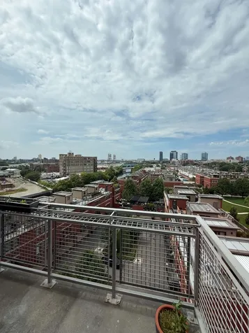 1000 North Kingsbury Street Chicago IL 60610