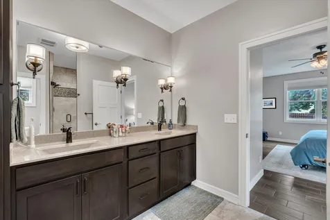 3709 39TH Street Court Moline IL 61265