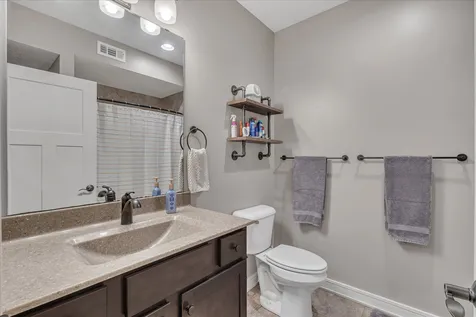 3709 39TH Street Court Moline IL 61265