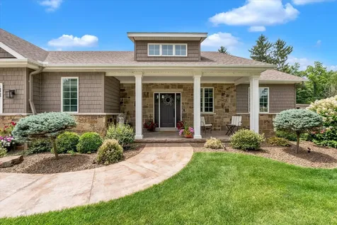 3709 39TH Street Court Moline IL 61265