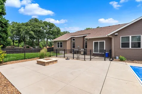 3709 39TH Street Court Moline IL 61265