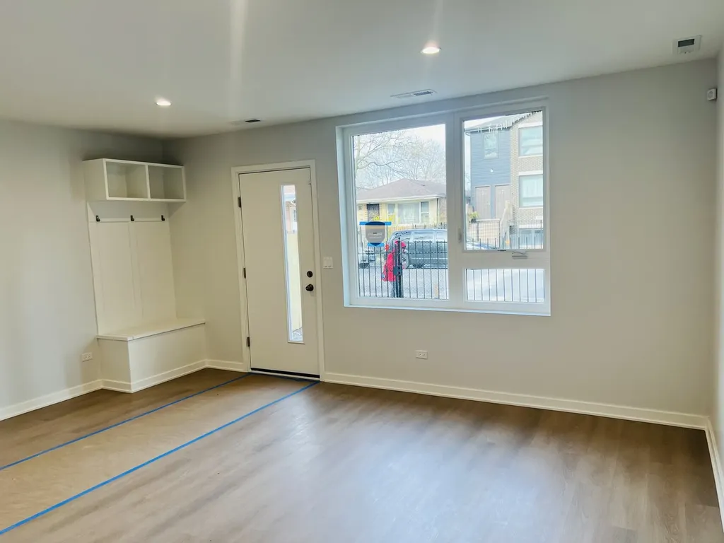 1103 North Monticello Avenue Chicago IL 60651