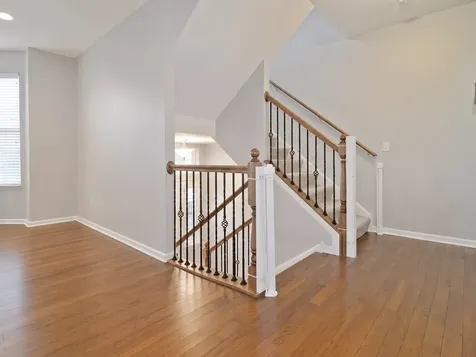 1641 Dogwood Lane Hanover Park IL 60133