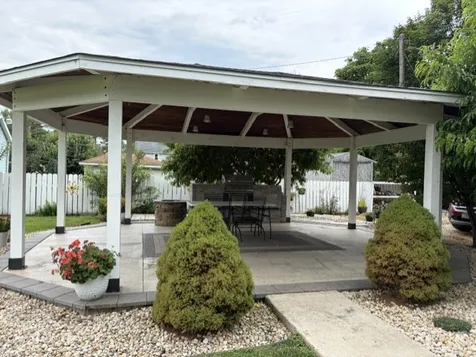 1208 Main Street Mendota IL 61342