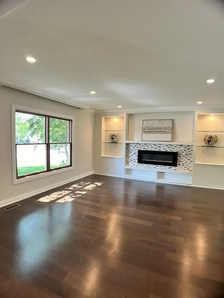 1153 Hyde Park Lane Naperville IL 60565