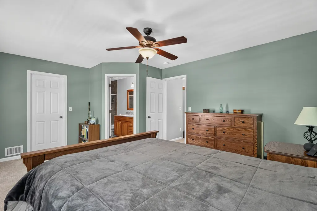 21249 West Edison Lane Plainfield IL 60544