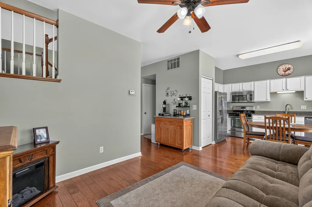 21249 West Edison Lane Plainfield IL 60544