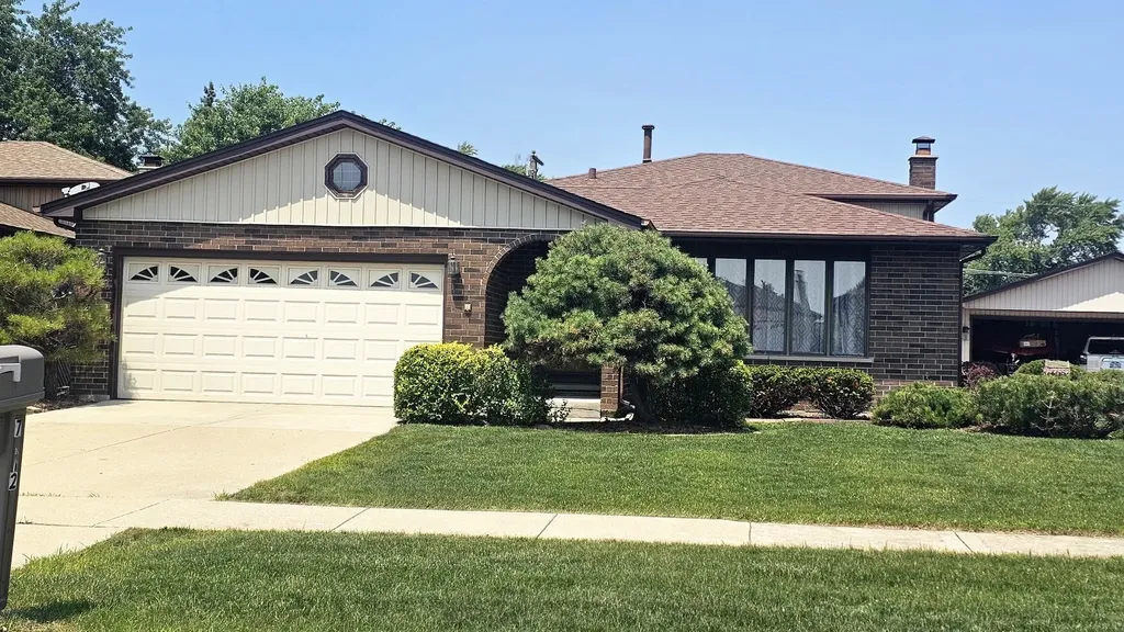7112 West 85th Place Burbank IL 60459