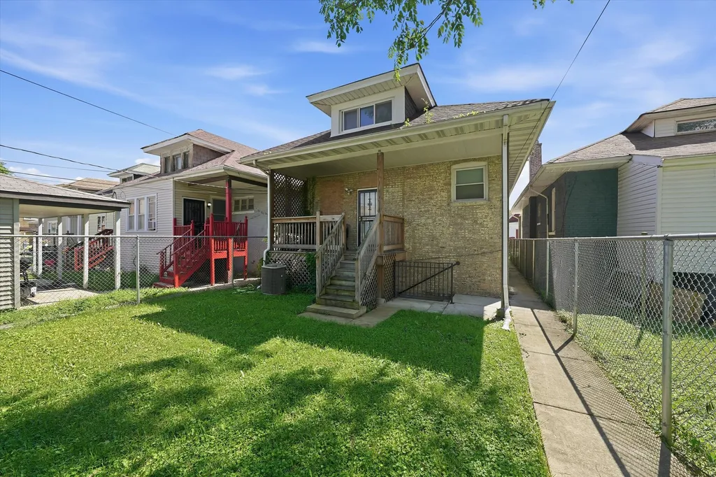 7614 South Carpenter Street Chicago IL 60620