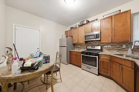 7614 South Carpenter Street Chicago IL 60620