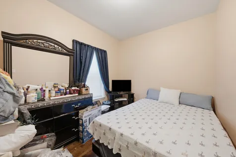 7614 South Carpenter Street Chicago IL 60620