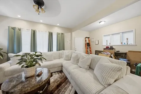 7614 South Carpenter Street Chicago IL 60620