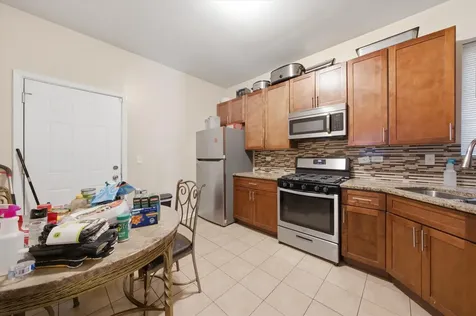 7614 South Carpenter Street Chicago IL 60620