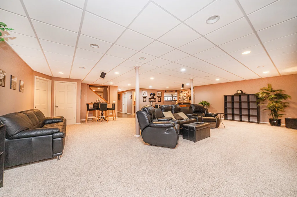12819 Waterford Boulevard Plainfield IL 60585