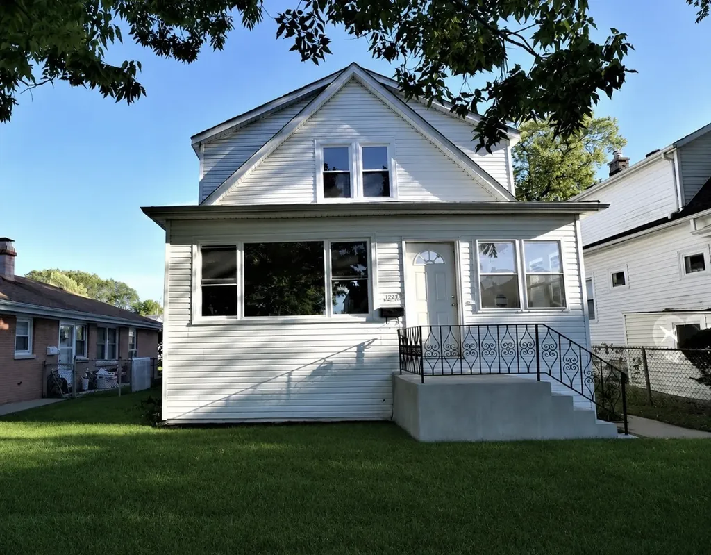 2224 Foster Street Evanston IL 60201