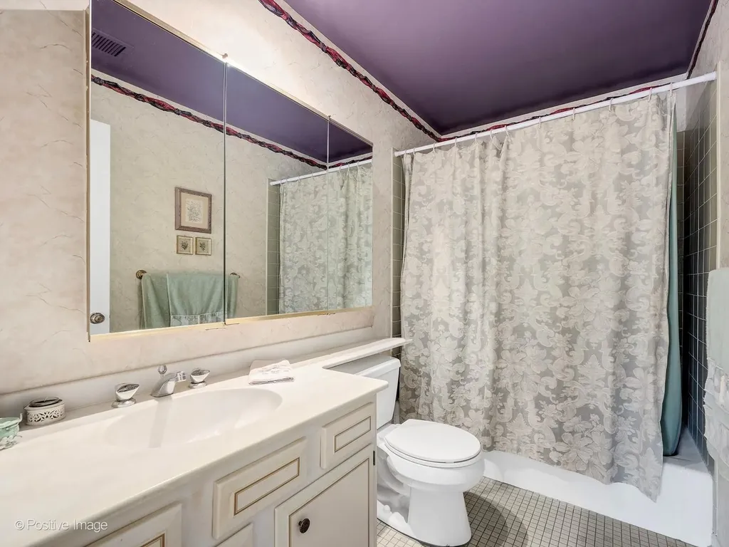 1S055 Spring Road Oakbrook Terrace IL 60181