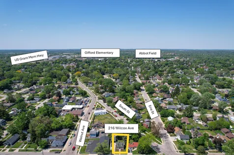 216 Wilcox Avenue Elgin IL 60123