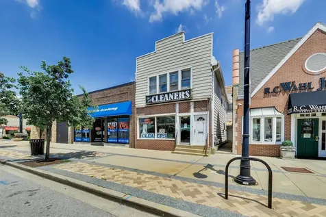 1365 Ashland Avenue Des Plaines IL 60016