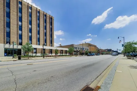 1365 Ashland Avenue Des Plaines IL 60016