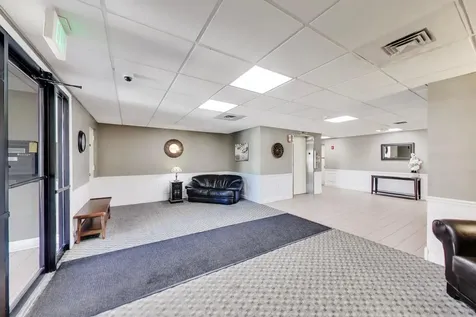 1365 Ashland Avenue Des Plaines IL 60016