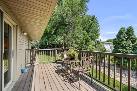 494 44TH Avenue Court East Moline IL 61244