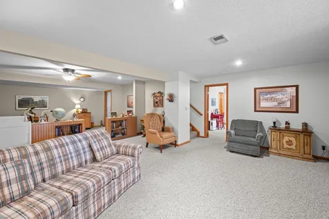494 44TH Avenue Court East Moline IL 61244