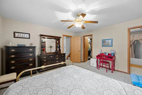 494 44TH Avenue Court East Moline IL 61244