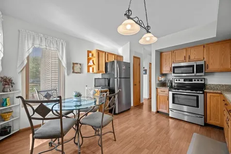 494 44TH Avenue Court East Moline IL 61244