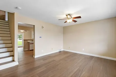 1435 Moluf Street Dekalb IL 60115
