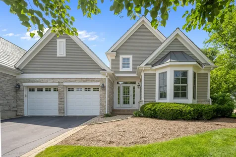 130 South Bradford Court Lake Forest IL 60045