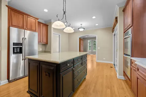 130 South Bradford Court Lake Forest IL 60045