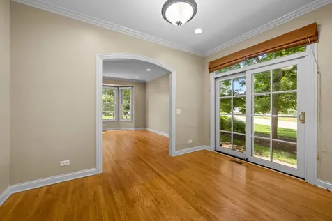 130 South Bradford Court Lake Forest IL 60045