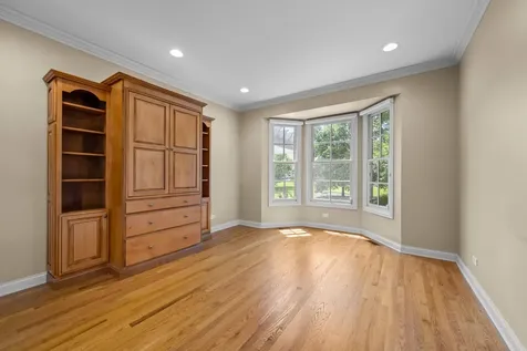 130 South Bradford Court Lake Forest IL 60045