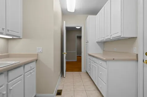 130 South Bradford Court Lake Forest IL 60045