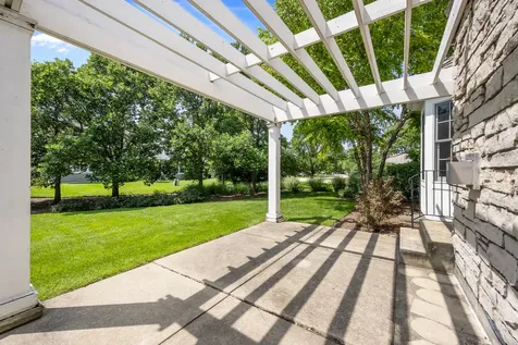 130 South Bradford Court Lake Forest IL 60045